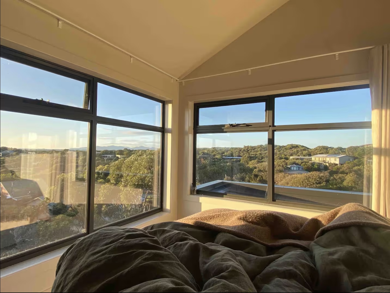 Bedroom with panoramic views